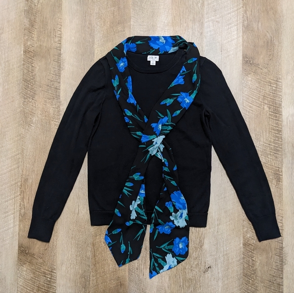 J. Crew Black Sweater Top with Floral Print Scarf Size Small - Picture 4 of 6
